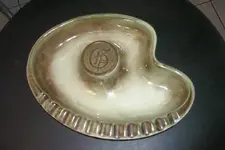 roseville ashtray.webp