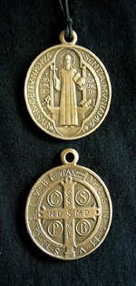 medalsaintb1.jpg