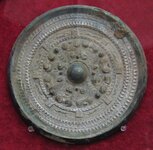 Bronze_Mirror_in_Ancient_Japan[1].jpg