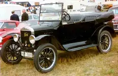 1925_Ford_Model_T_Touring_HRY555.webp