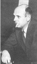 Poul Henningsen photo circa 1937.jpg