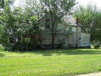 abandoned house on 2nd st left.jpg