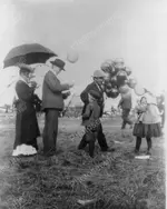 Balloon Photo  circa 1900 (559x700).webp