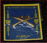 insignia_Kop-UR_crossed-Springfield-Rifles_pin-designated-1905.webp