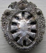 brooch2.jpg