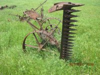 Sickle bar mower 2[1].JPG