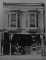 Eubanks, E.T. - Star Bakery - 119 N Broadway - Pittsburg, Kansas 1910 (1).webp