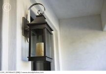 detail_lantern_style_light_fixture_leh1_101108s633.jpg