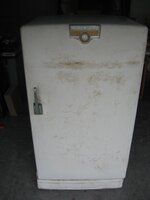 Antique GE Fridge 1.JPG