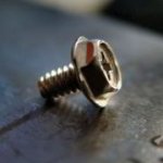 180px-Cross_slot_screw.jpg