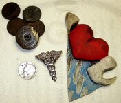 Site O 101912 Hunt Finds.jpg