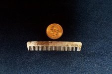 Olive Mustash Comb (Small).jpg