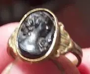 onyx ring.webp