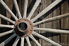 wooden-wagon-wheel-thumb1376195.jpg