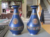 Blue vases 001.jpg