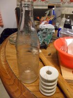 10oz pepsi bottle and insulator 001.JPG