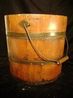 19th-c-shaker-lidded-bucket-turned-wood-bail-handle-diamond-brackets-383_121066896404.jpg