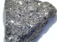 hematite_in_Schist.webp