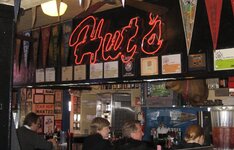 Huts-Hamburgers-7.jpg