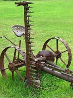 farm-equipment_sickle-bar-mower_horse-drawn_31kb_TN_postedbyBosnMate.jpg