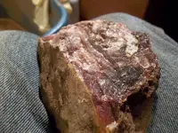 Red Purple rock 003.webp