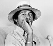 obama-with-a-doobie1.jpg