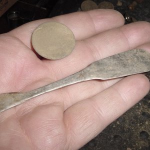 MARCH 1ST AFTERNOON LAND HUNT - LARGE CENT AND SILVER SPOON HANDLE FROM CELLARHOLD/FARM FIELD