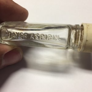 Bayer Aspirin bottle 1a