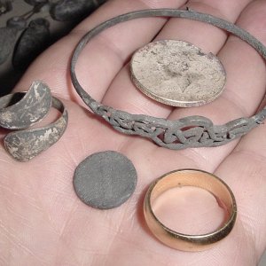 AUG.9TH - 14K GOLD BAND, 925 CELTIC BRACELET, SIAM STERLING RING , MERCURY DIME, 40% SILVER HALF