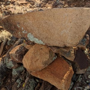 NW Hart pointer points to the west  face of turtle hill  dagger rock