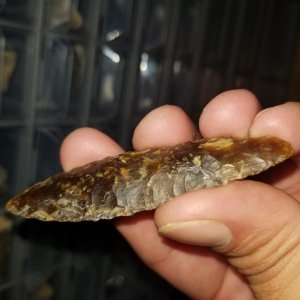 Point 5 - Medium (Lerma Round Base?) Point Top/Down (Knife River Flint?) 1