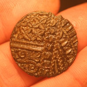 ornate pewter button,
this is a rare find.