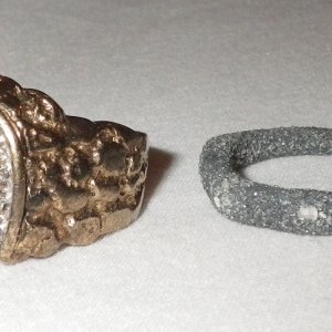 10K LUCKY HORSESHOE RING 
CRUSTY SILVER RING - FOUND AUG. 5TH ON A QUICK HUNT AT CAPE COD BEACH