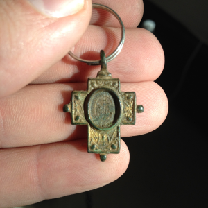 Nice bronze guilt pendant I think 17th century