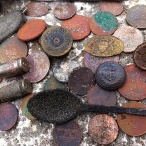 Totem Pole Pioneers Wash. Sterling Souvenir Partial Spoon

Old Button..Yet to be identified

U.M. C. Co. Nitro Club 12 Gauge Headstamp