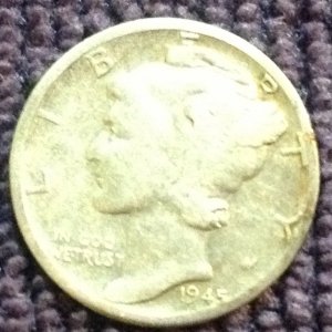 1945 Mercury Dime
Found 04/22/13
Columbus, Ms.