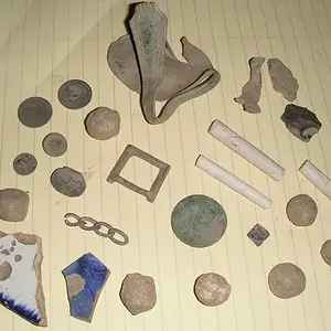 FARM FIELD FINDS FROM ANOTHER HAMMERED SPOT - SMALL SILVER SQUARE IS A "BIT" - COLONIAL COPPER - PIECE OF CHAIN IS SILVER