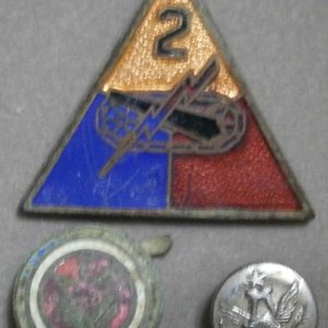 AEF pin, 2nd armoured pin, Anh. Busch beer button all found w/ Whites coinmaster