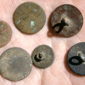 flat buttons found 1972-73 Alexandria VA union camp area