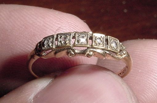 14K ANTIQUE GOLD RING
SALTWATER BEACH FIND 
JUNE 2012
(CZ21)