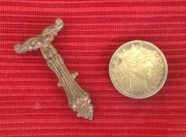 1900 Barber Quarter in XF condition plus mystery object I think was part of a tea set's creamer.