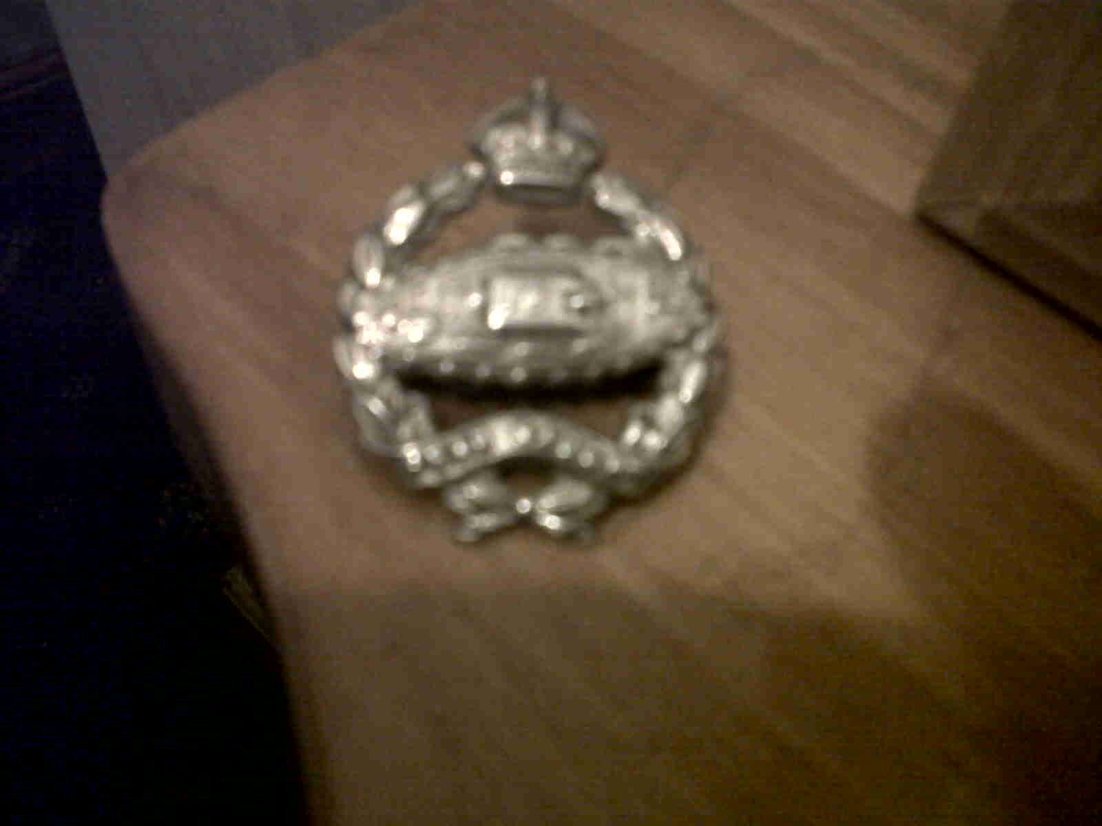 1940+ Tank Corps ww2 cap badge.