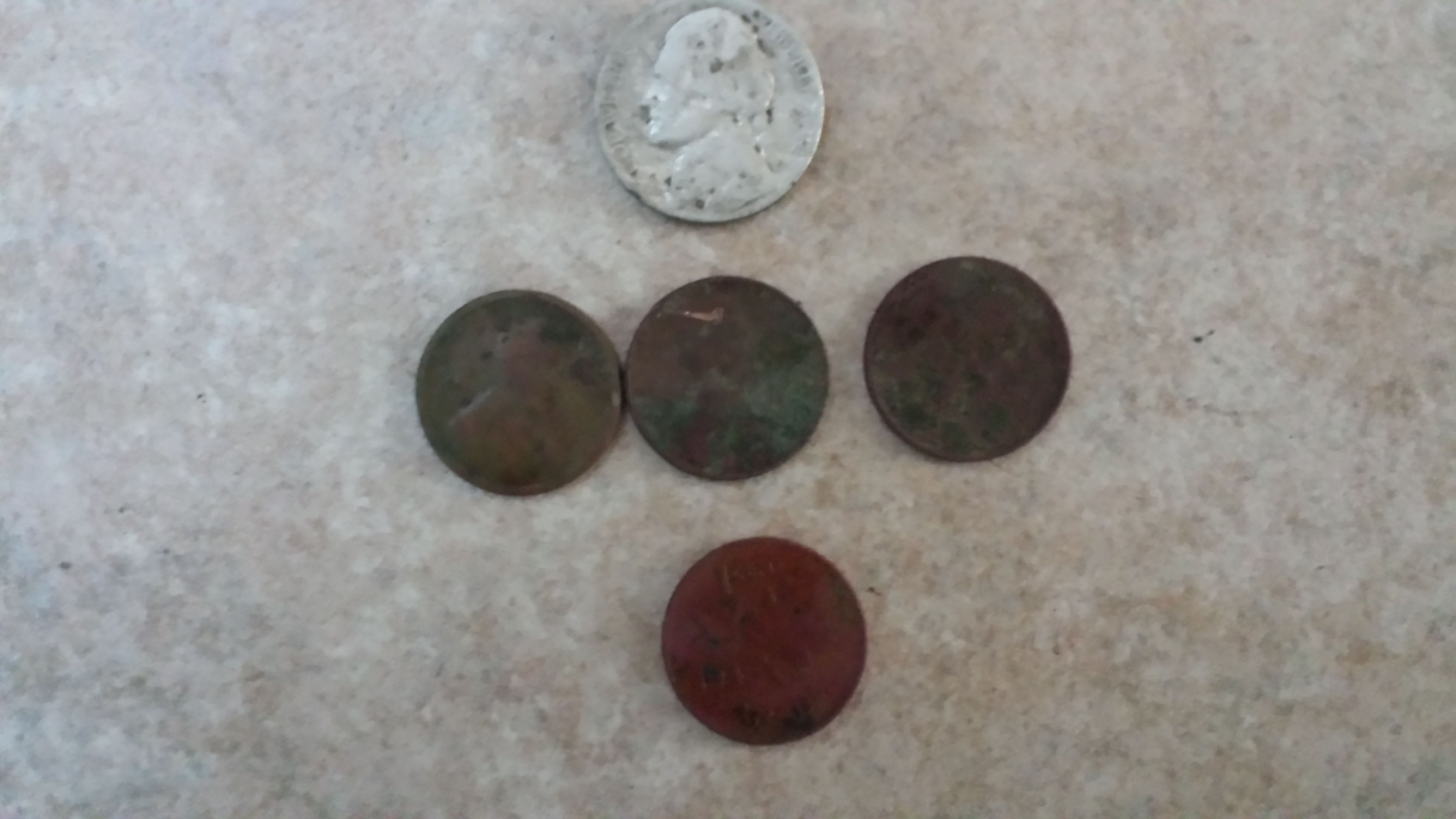 20150620 211050  Old VFW Notables  1945 P War Nickle, 2 wheats 1918, 1942, & 1944.  !945 Canadian Penny