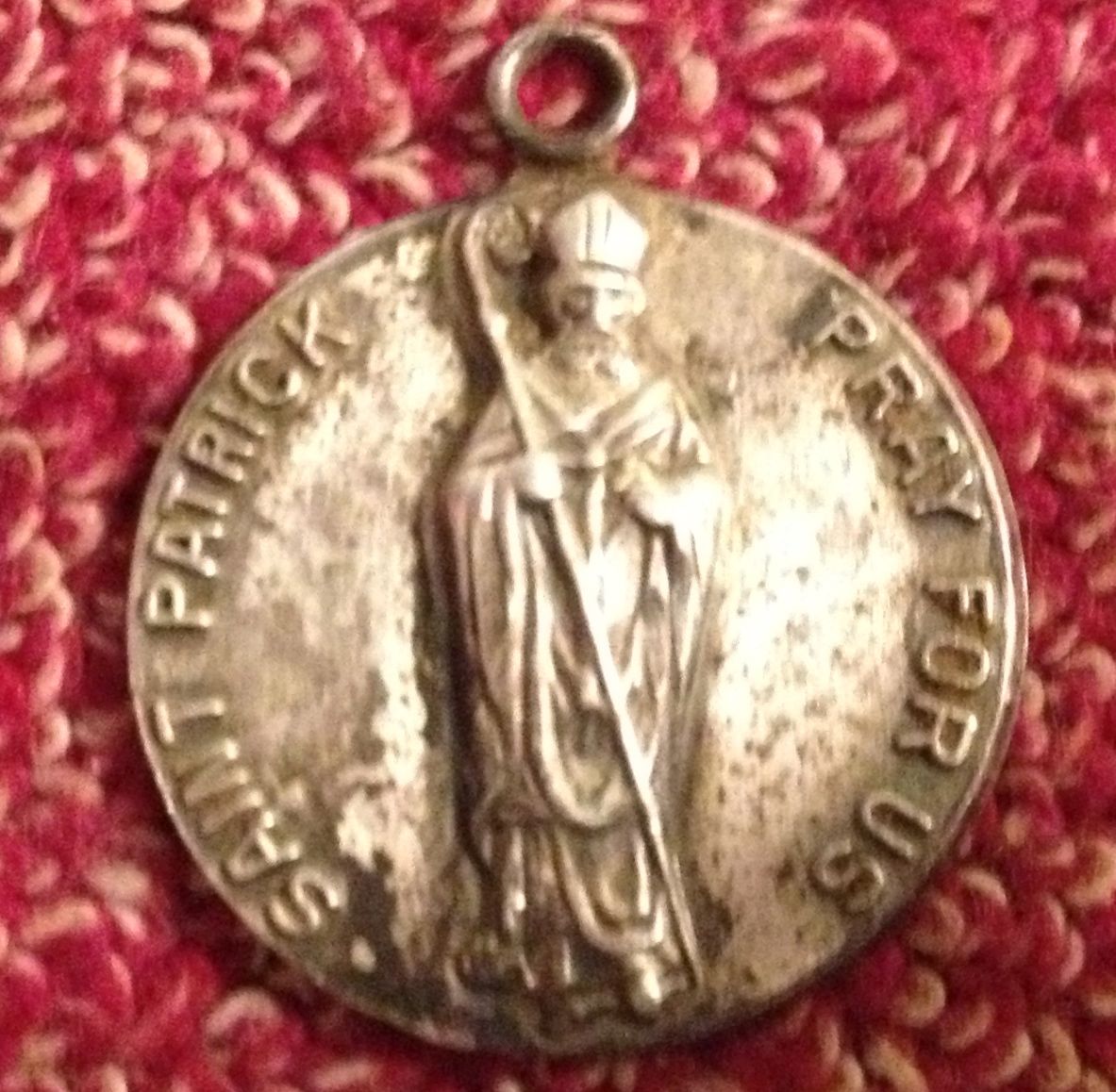 8 Gram Sterling Silver
Saint Patrick Pendant
Found 03/19/13
Columbus, Ms.