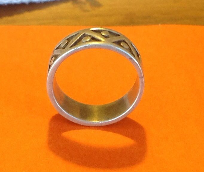 925 Silver Ring
4 grams
Found 12/24/13
Columbus, Ms