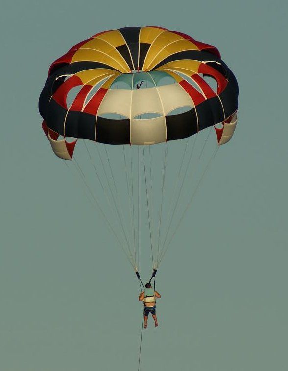 A PARASAILER IN ARUBA