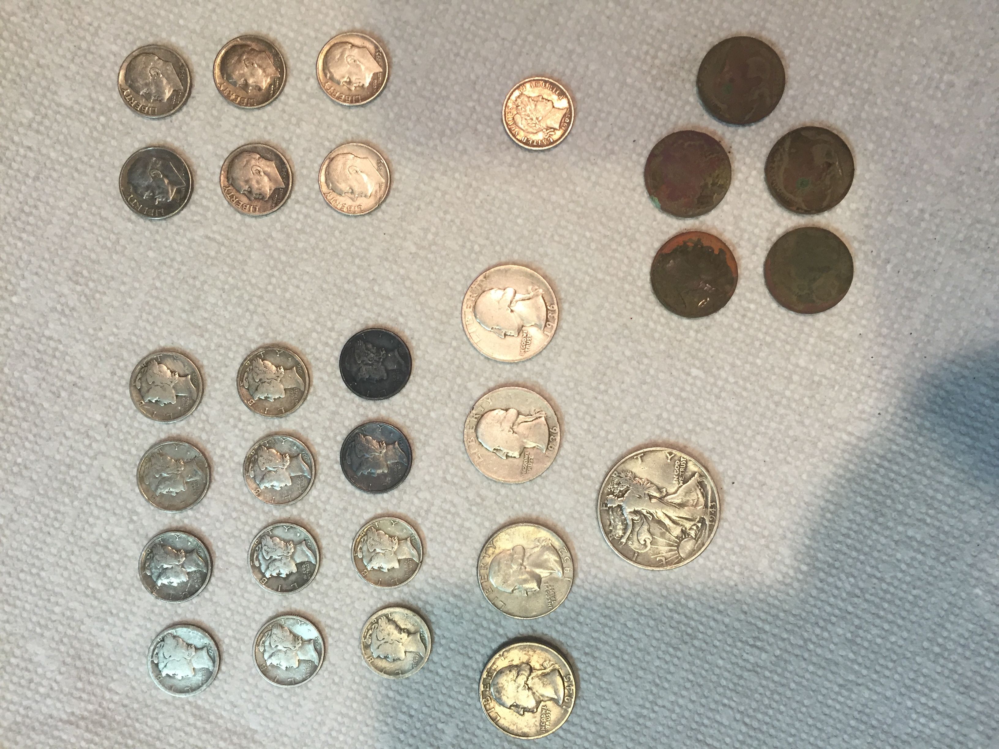 Assorted silver.....12 Mercs 6 Rosie's 1Barber/. 4 Washington quarters, 1 Walking Lib Half and 5 Buff Nickels