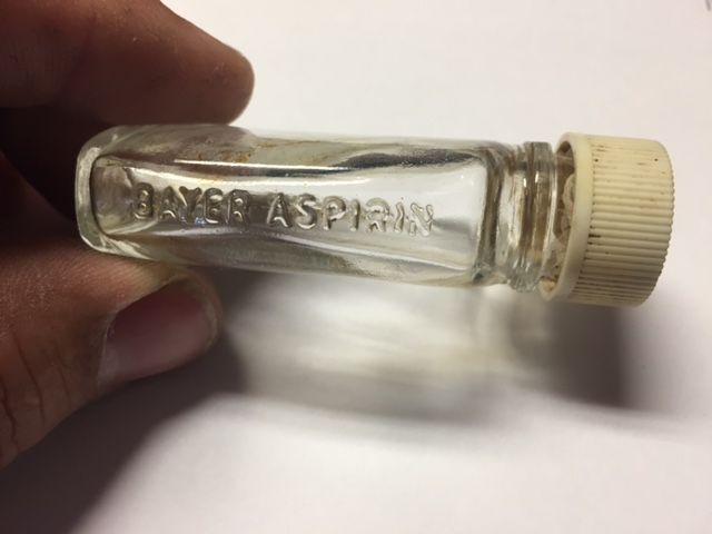 Bayer Aspirin bottle 1a