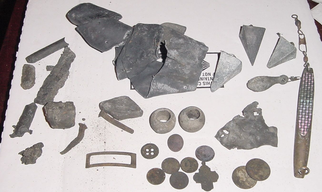 CAPE COD - OLD WHARF FINDS - RELIG. MED. IS STERLING - THERE'S A MERC AND AN IH PENNY IN THERE