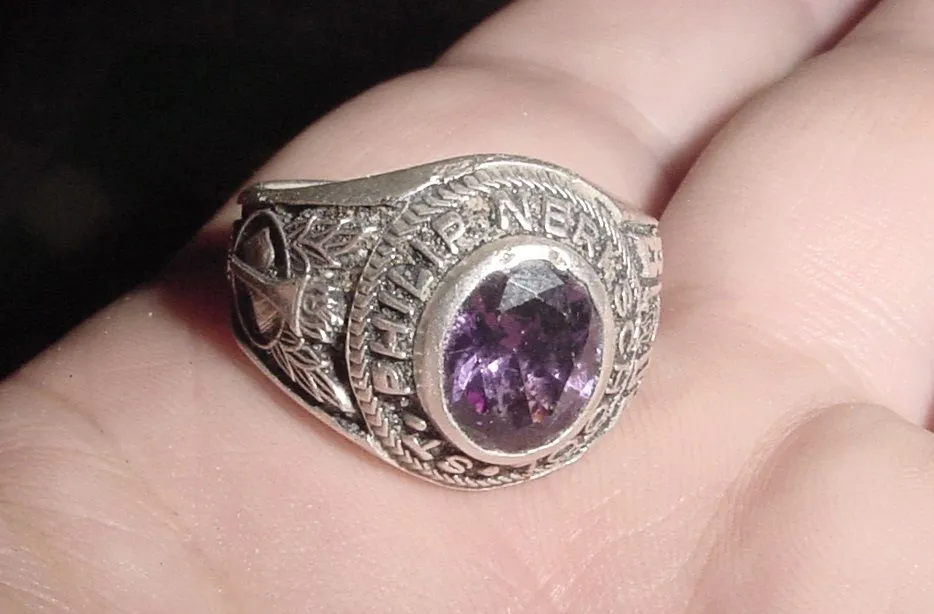 CLASS RING - CLASS OF 2018
SILVER MARKED 925